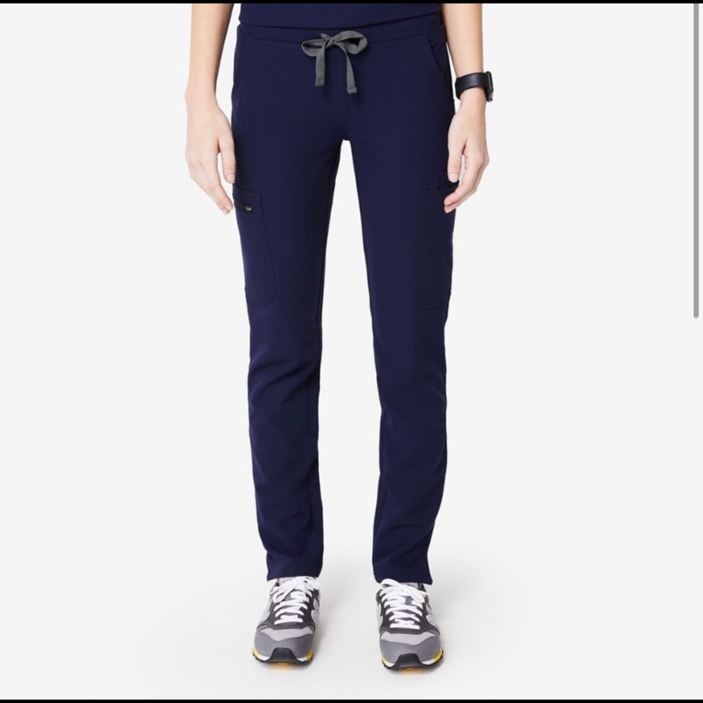 Figs yola skinny scrub pant